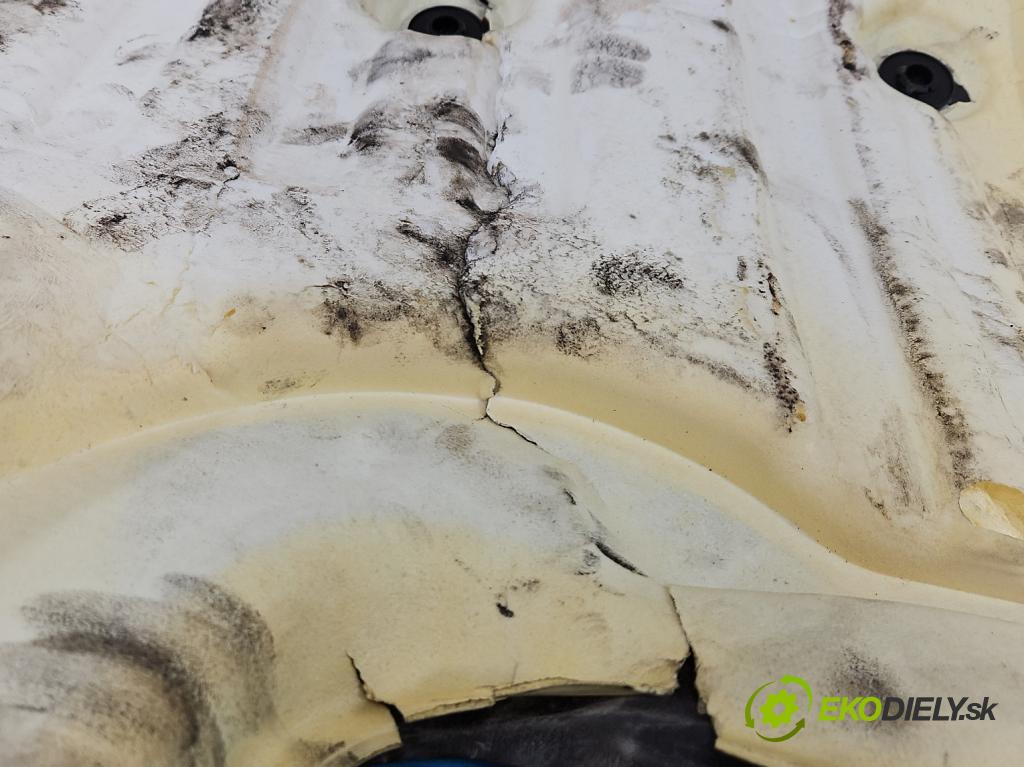 Renault Trafic III 2014 - 2.0 dci 120 HP manual 88 kW 1997 cm3 5- koberec do auta ostatné 749025620R