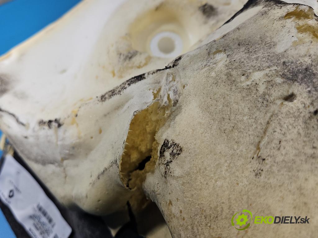 Renault Trafic III 2014 - 2.0 dci 120 HP manual 88 kW 1997 cm3 5- koberec do auta ostatné 749025620R