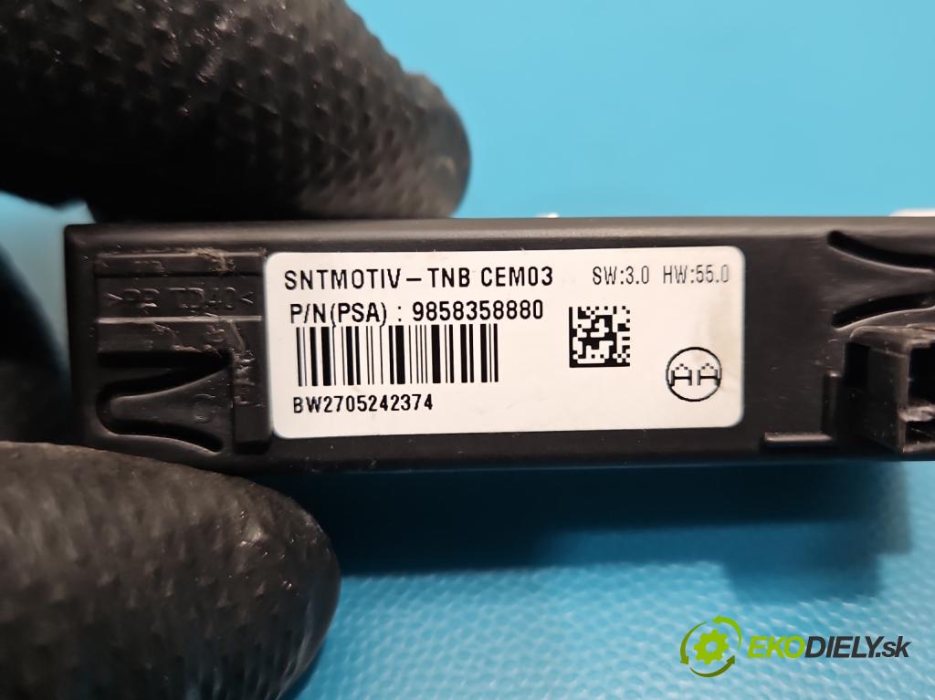 Opel Grandland 2017–2024 1.2 T 131 hp automatic 96 kW 1199 cm3 5- displej 9858358880 (Přístrojová deska)