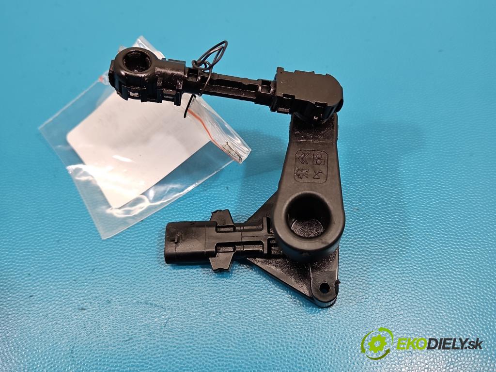 Opel Grandland 2017–2024 1.2 T 131 HP automatic 96 kW 1199 cm3 5- snímač nastavenia xenon  (Snímač)