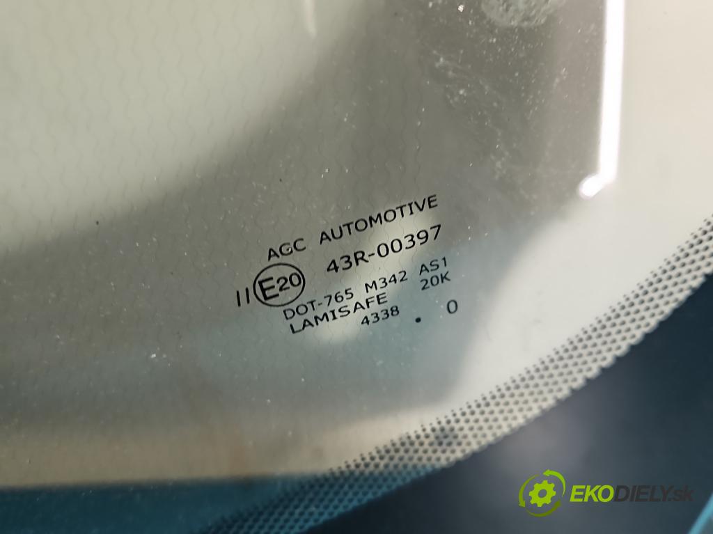 Jaguar XE X760 2015-2024 2.0d 179KM automatic 132 kW 1999 cm3 4- sklo predná