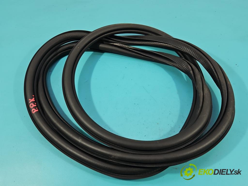 Skoda Kodiaq I 2.0 tdi 150 hp automatic 110 kW 1968 cm3 5- Těsnění: dveře přední pravé 565867366