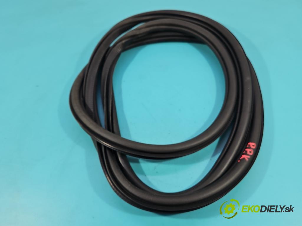 Skoda Kodiaq I 2.0 tdi 150 hp automatic 110 kW 1968 cm3 5- Těsnění: dveře přední pravé 565867366