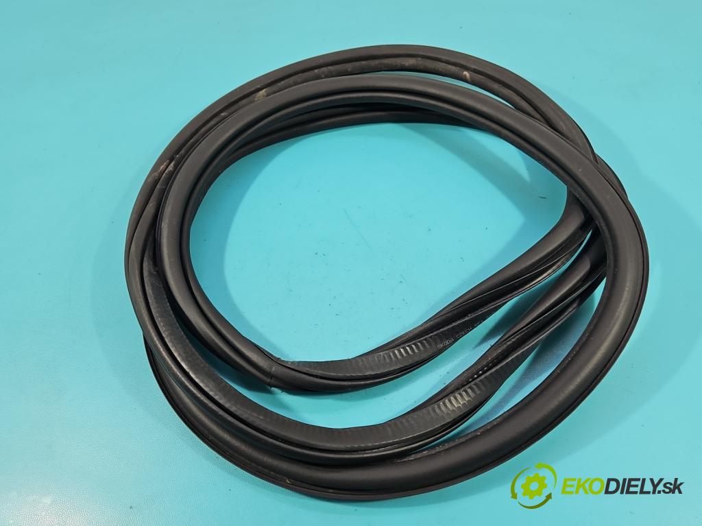 Skoda Kodiaq I 2.0 tdi 150 hp automatic 110 kW 1968 cm3 5- Těsnění: dveře zadní levé 565867367 (Karoserie ostatní)