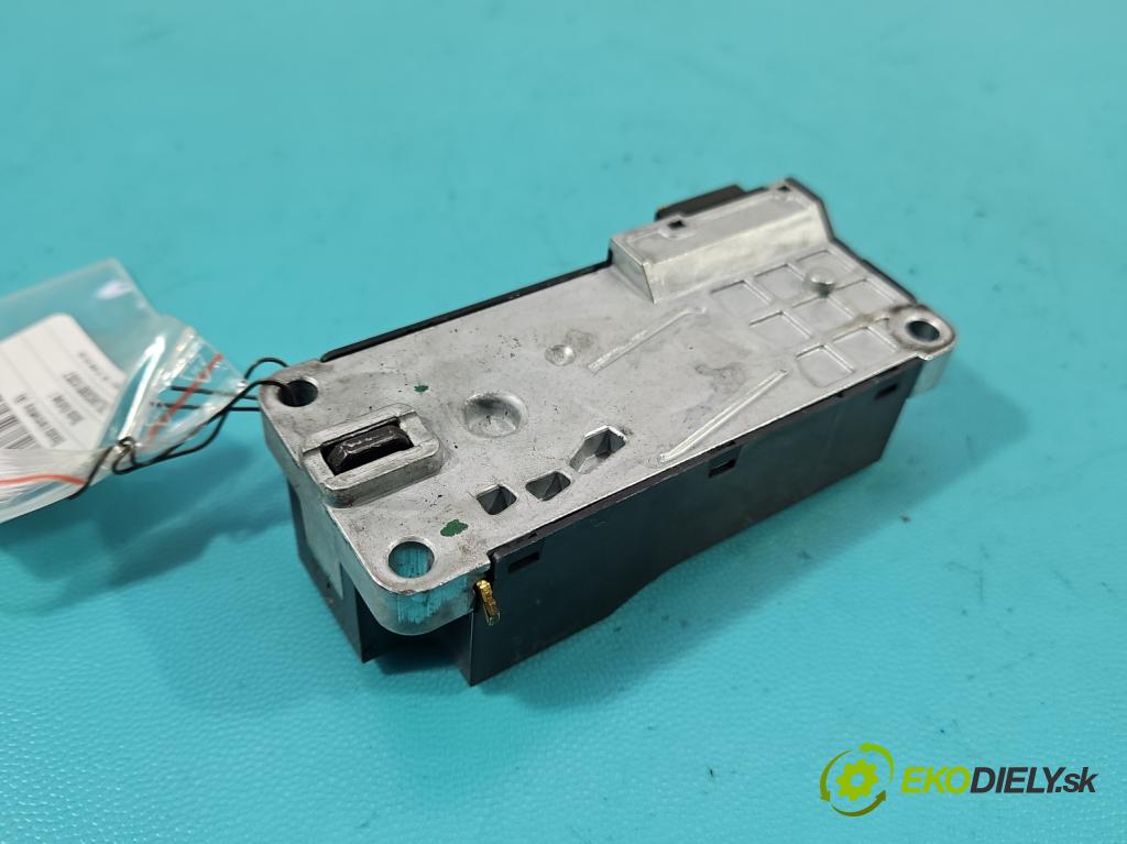 Skoda Kodiaq I 2.0 tdi 150 HP automatic 110 kW 1968 cm3 5- Blokáda: řízení: 3Q0905861B (Riadenie ostatné)