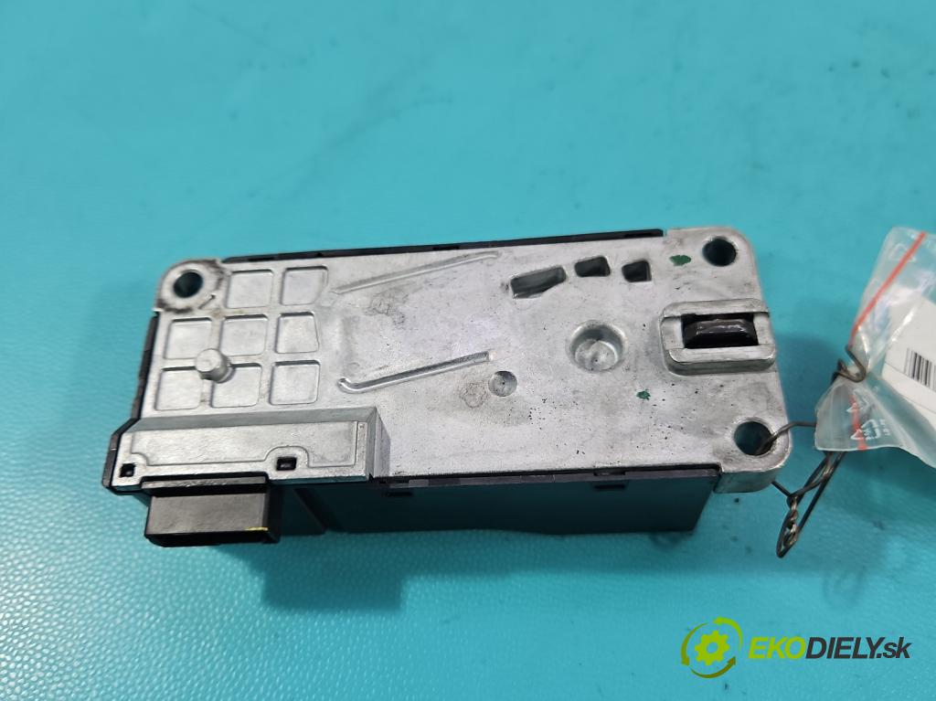 Skoda Kodiaq I 2.0 tdi 150 HP automatic 110 kW 1968 cm3 5- Blokáda: řízení: 3Q0905861B (Riadenie ostatné)