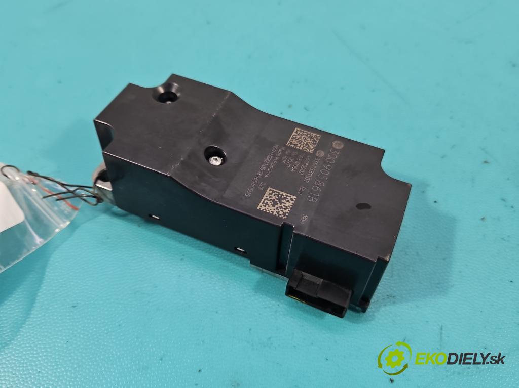 Skoda Kodiaq I 2.0 tdi 150 HP automatic 110 kW 1968 cm3 5- Blokáda: řízení: 3Q0905861B (Riadenie ostatné)