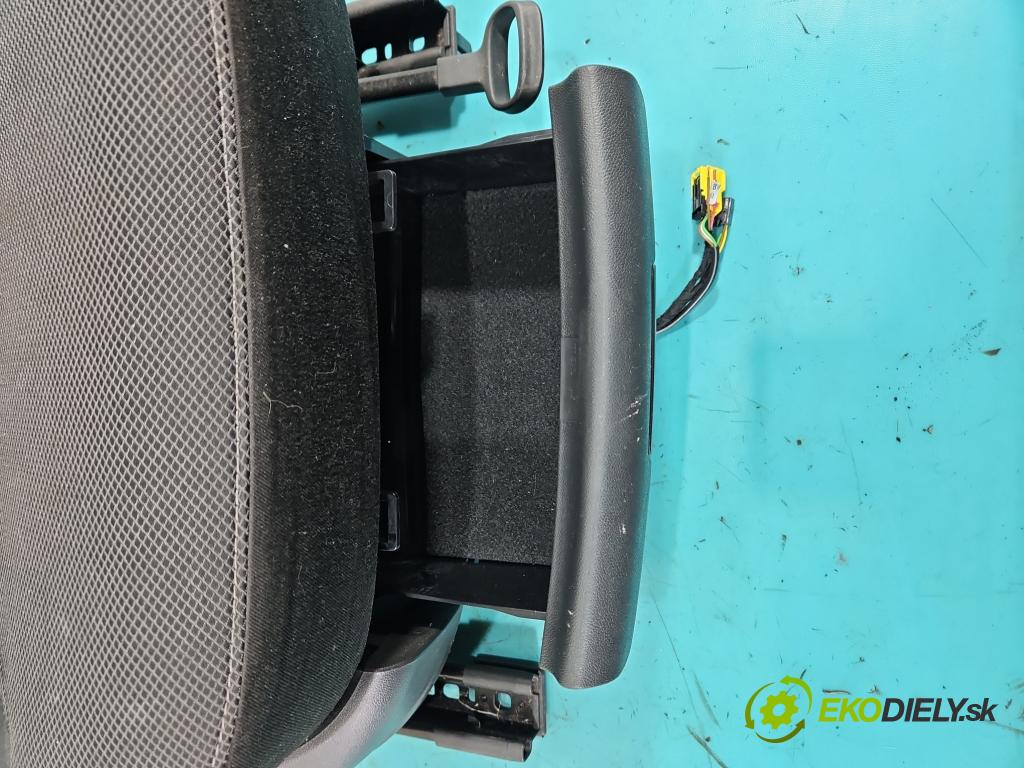 Skoda Kodiaq I 2.0 tdi 150 HP automatic 110 kW 1968 cm3 5- Sedačka pravý  (Sedadlo)