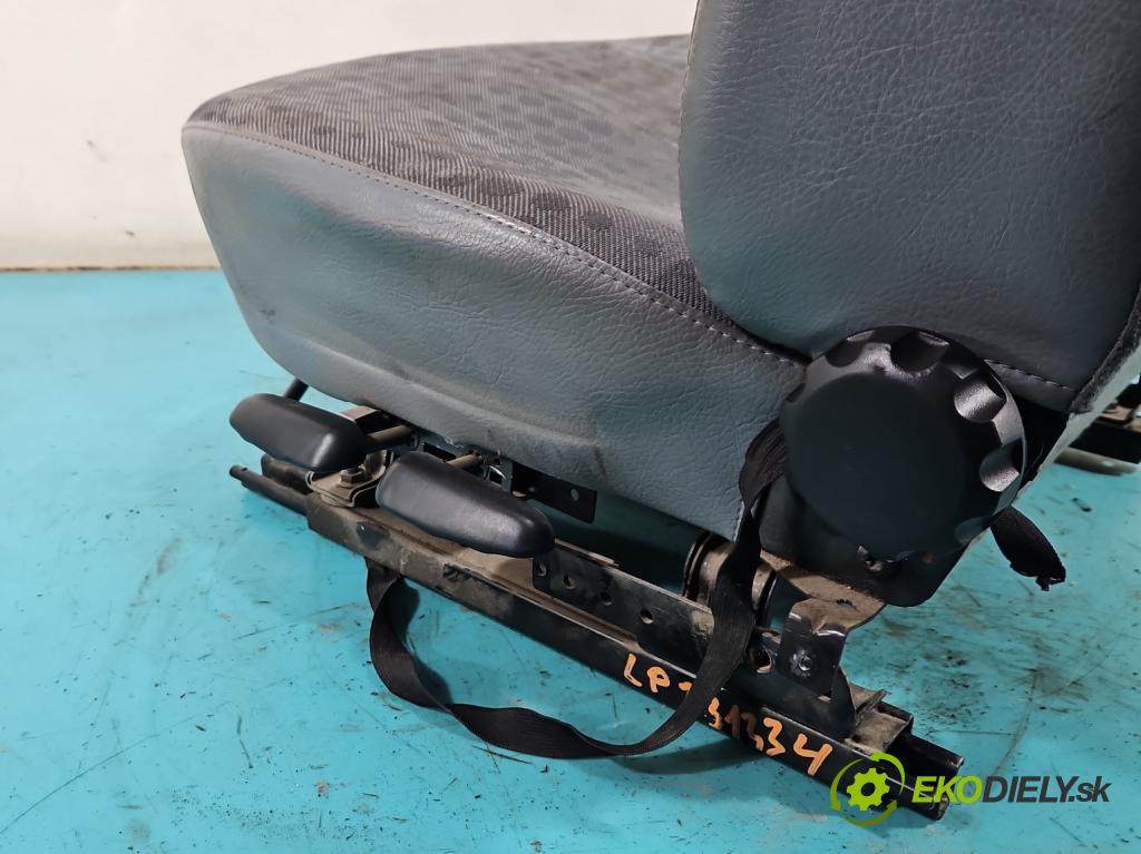 Ford Transit Mk7 2006-2013 2.4 tdci 116 HP manual 85 kW 2402 cm3 5- Sedačka ľavý  (Sedadlo)