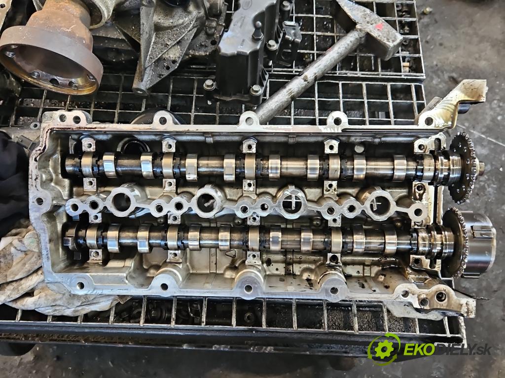 Jaguar XE X760 2015-2024 2.0d 179KM automatic 132 kW 1999 cm3 4- Hlava: motora PBG4D3-6090-AC