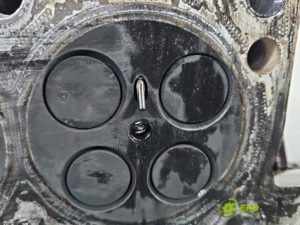 Jaguar XE X760 2015-2024 2.0d 179KM automatic 132 kW 1999 cm3 4- Hlava: motora PBG4D3-6090-AC