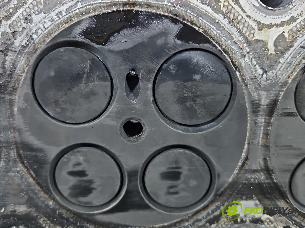 Jaguar XE X760 2015-2024 2.0d 179KM automatic 132 kW 1999 cm3 4- Hlava: motora PBG4D3-6090-AC