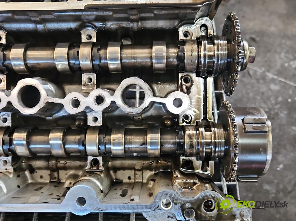 Jaguar XE X760 2015-2024 2.0d 179KM automatic 132 kW 1999 cm3 4- Hlava: motora PBG4D3-6090-AC