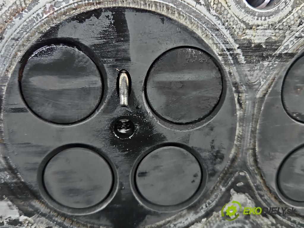 Jaguar XE X760 2015-2024 2.0d 179KM automatic 132 kW 1999 cm3 4- Hlava: motora PBG4D3-6090-AC