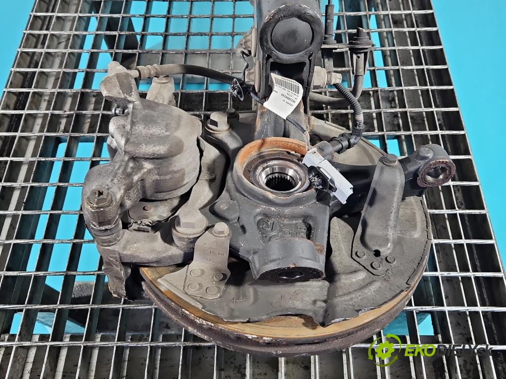 Opel Grandland 2017–2024 1.2 T 131 hp manual 96 kW 1199 cm3 5- náboj pravé  (Náboj kola)