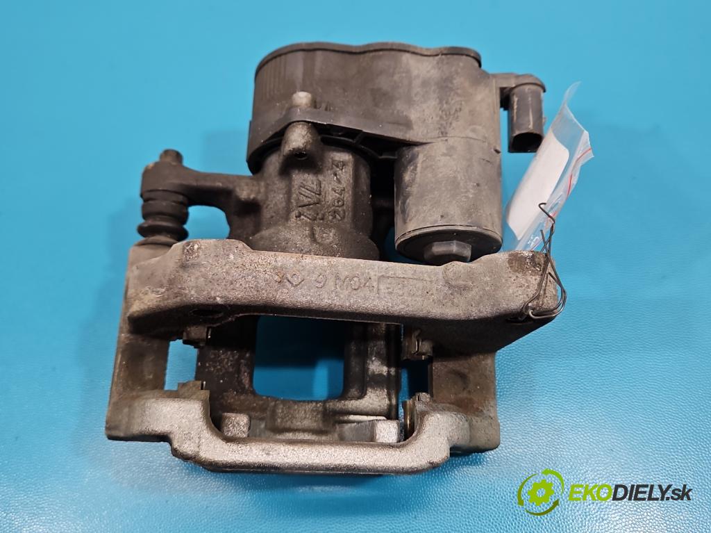 Opel Grandland 2017–2024 1.2 T 131 HP automatic 96 kW 1199 cm3 5- brzdič zadné ľavý 9819059380 (Kľučka dverí ostatné)