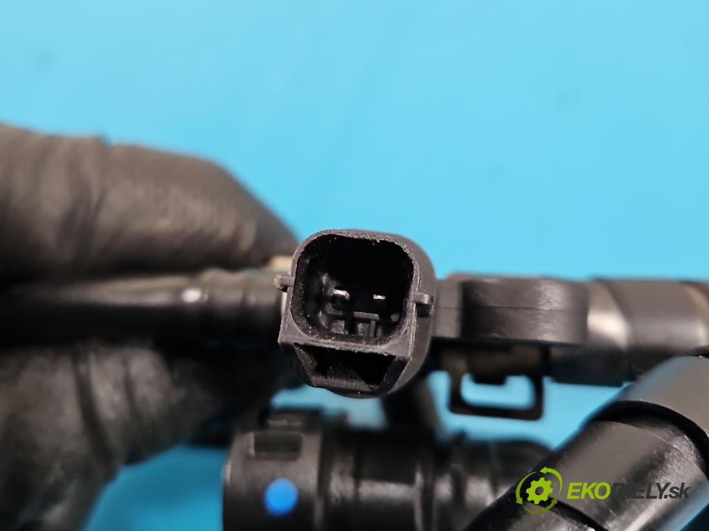 Hyundai I30 II 2012-2016 1.6 crdi 110 HP manual 81 kW 1582 cm3 5- rúrka palivovy