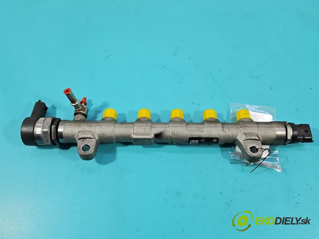 Hyundai I30 II 2012-2016 1.6 crdi 110 HP manual 81 kW 1582 cm3 5- lišta vstrekovacia 0445214323 (Vstrekovacia lišta)