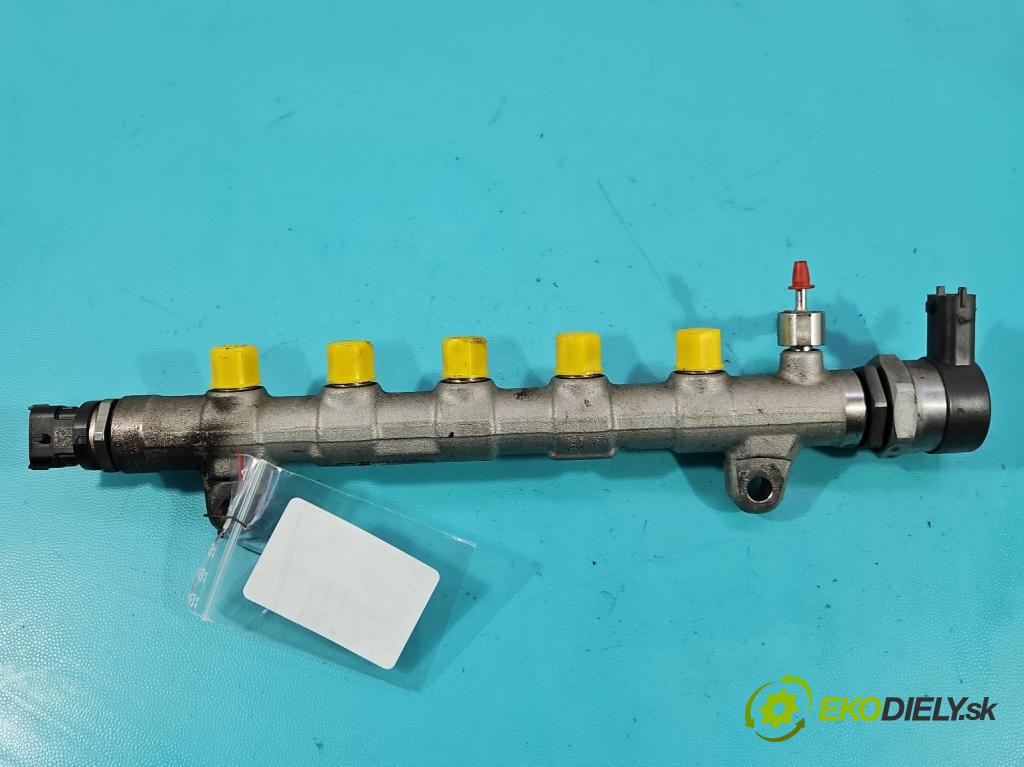 Hyundai I30 II 2012-2016 1.6 crdi 110 HP manual 81 kW 1582 cm3 5- lišta vstrekovacia 0445214323 (Vstrekovacia lišta)