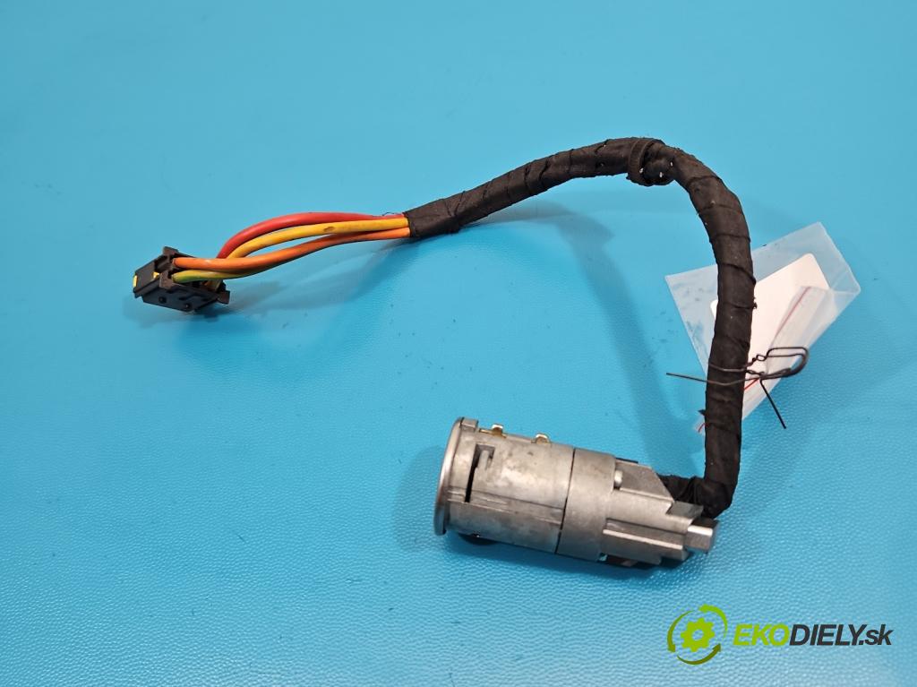 Renault Thalia I 1998-2009 1.2 16V 75 hp manual 55 kW 1149 cm3 4- spínací skříňka  (Spínací skříňka)