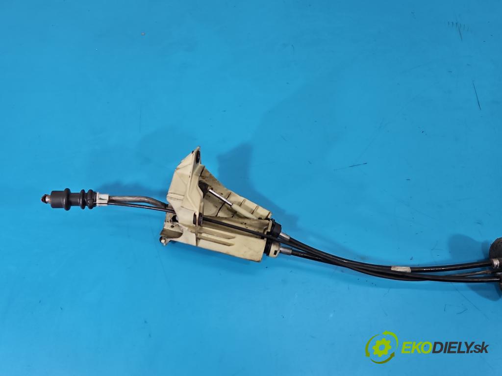 Citroen C8 2002-2014 2.0 hdi 107 HP manual 79 kW 1997 cm3 5- Páka: Změny: stupeň,rýchlosť  (Rýchlostná páka (kulisa))