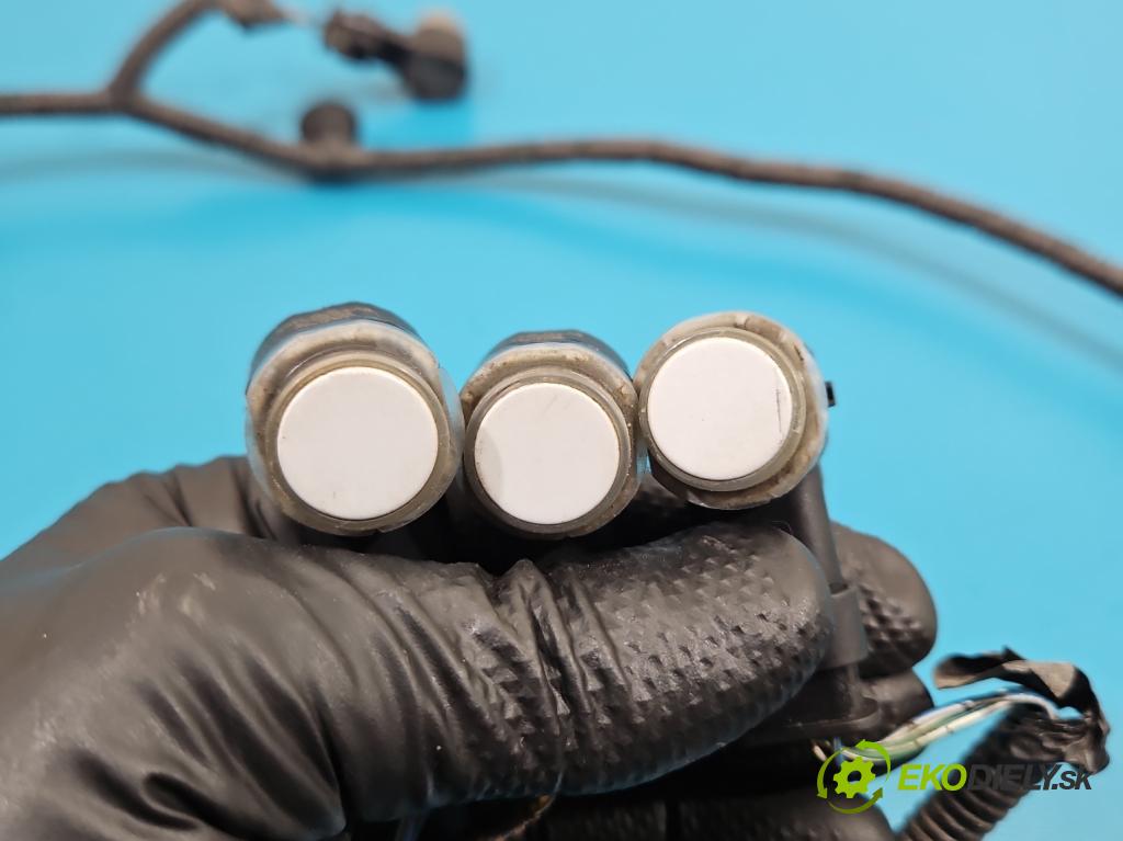 Jaguar XE X760 2015-2024 2.0d 179KM automatic 132 kW 1999 cm3 4- snímač parkování GX73-15B484-AD