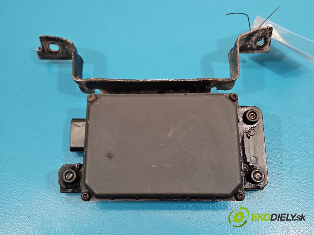 Jaguar XE X760 2015-2024 2.0d 179KM automatic 132 kW 1999 cm3 4- riadiaca jednotka ostatné GX73-9G768-AC