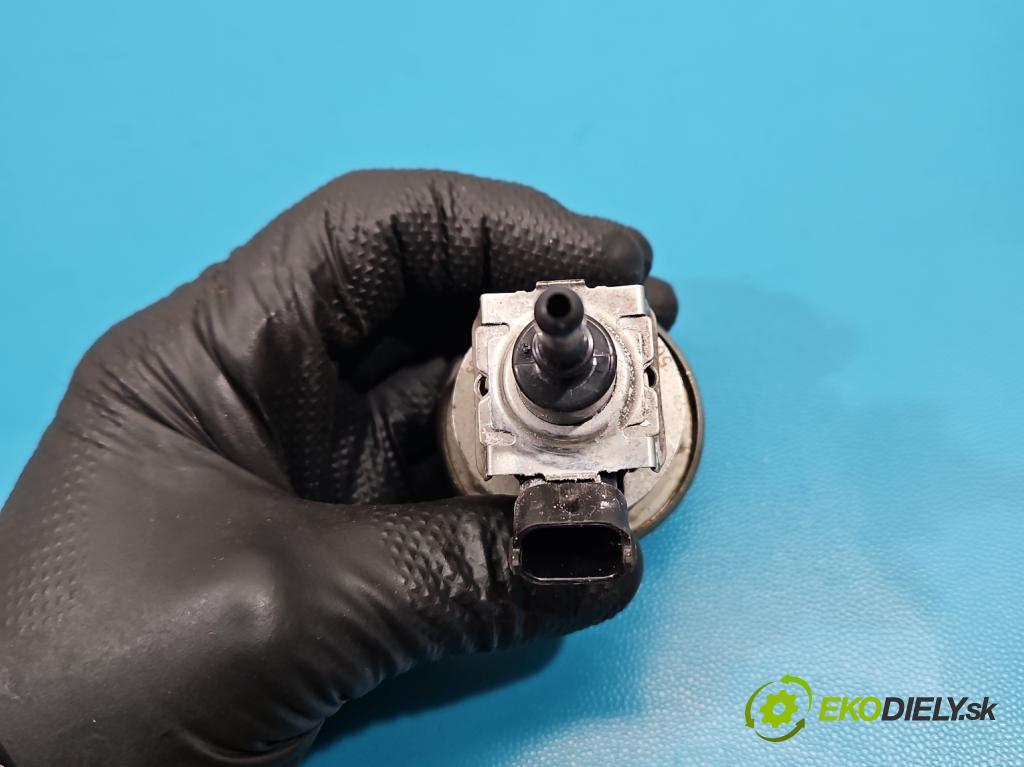 Jaguar XE X760 2015-2024 2.0d 179KM automatic 132 kW 1999 cm3 4- vstrek FX23-189E3-AB (Vstrekovač paliva)