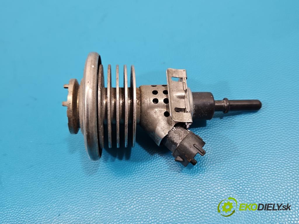 Jaguar XE X760 2015-2024 2.0d 179KM automatic 132 kW 1999 cm3 4- vstrek FX23-189E3-AB (Vstrekovač paliva)