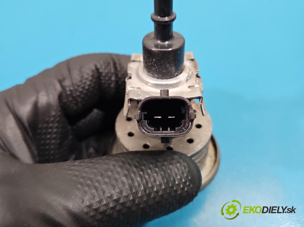 Jaguar XE X760 2015-2024 2.0d 179KM automatic 132 kW 1999 cm3 4- vstrek FX23-189E3-AB (Vstrekovač paliva)