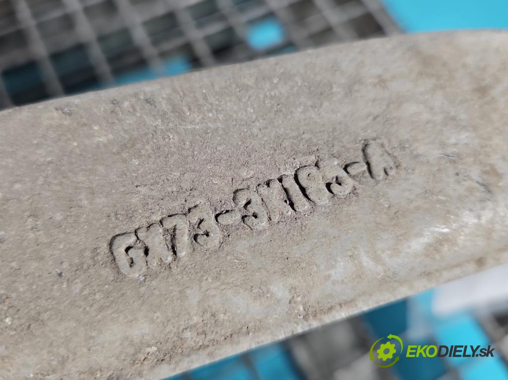 Jaguar XE X760 2015-2024 2.0d 179KM automatic 132 kW 1999 cm3 4- náboj pravé GX73-3K185-A (Náboj kolesa)