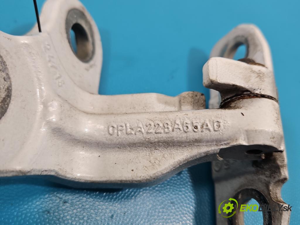 Jaguar XE X760 2015-2024 2.0d 179KM automatic 132 kW 1999 cm3 4- Závěs: dveře přední levý CPLA228A67AC