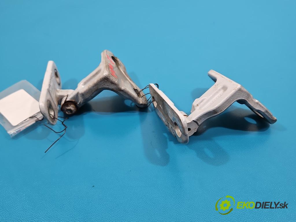 Jaguar XE X760 2015-2024 2.0d 179KM automatic 132 kW 1999 cm3 4- Závěs: dvere zadné ľavý CPLA-228A65-AD