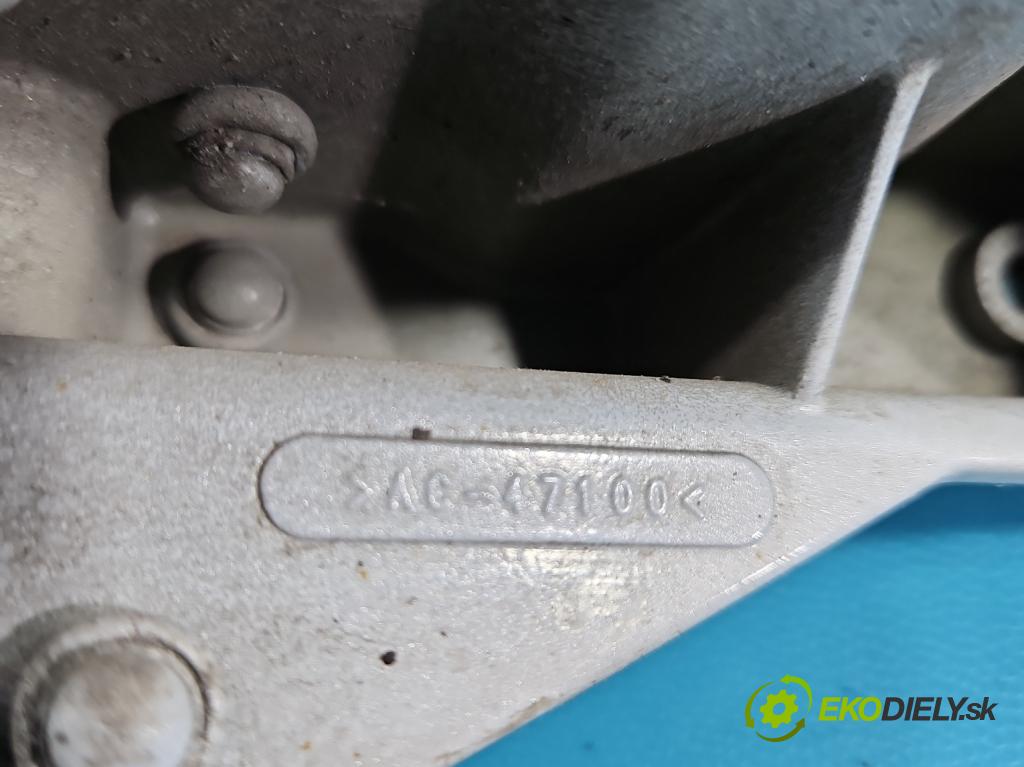 Jaguar XE X760 2015-2024 2.0d 179KM automatic 132 kW 1999 cm3 4- pas predný 3210050 (Výstuha predná)