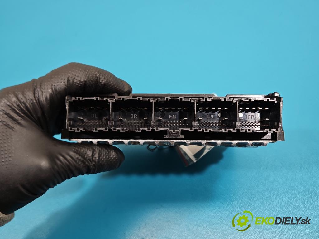 Jaguar XE X760 2015-2024 2.0d 179KM automatic 132 kW 1999 cm3 4- riadiaca jednotka ostatné GX53-14F392-DB