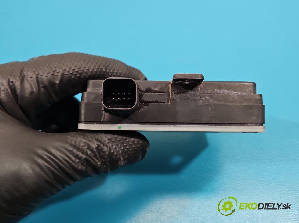 Jaguar XE X760 2015-2024 2.0d 179KM automatic 132 kW 1999 cm3 4- riadiaca jednotka ostatné FK72-14F152-AC