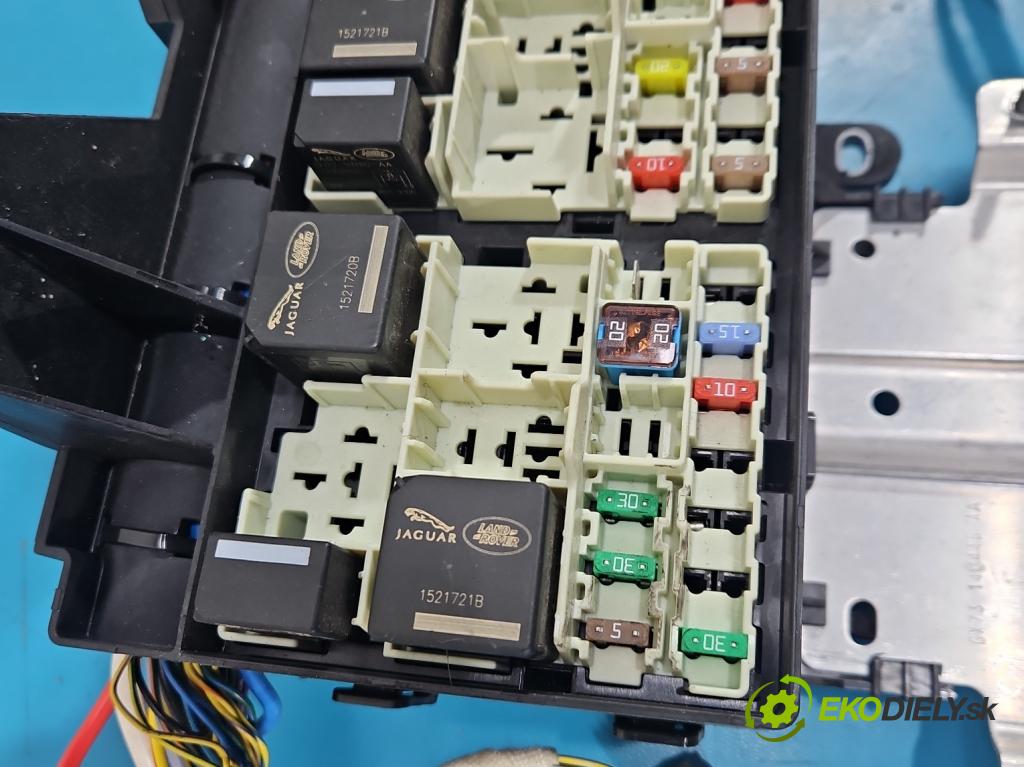 Jaguar XE X760 2015-2024 2.0d 179KM automatic 132 kW 1999 cm3 4- skříňka pojistková GX73-14C445-AA (Pojistková skříňka)