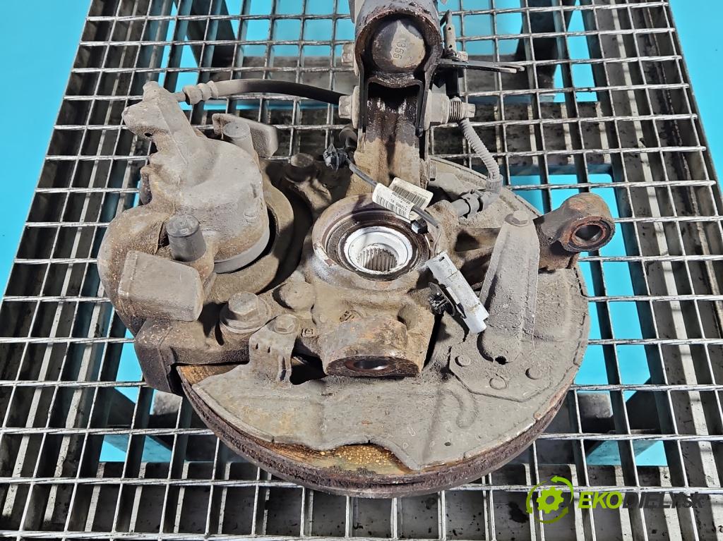 Toyota Proace City 1.5 D4D 131 hp automatic 96 kW 1499 cm3 5- náboj pravé  (Náboj kola)