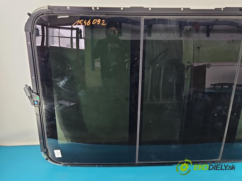 Audi Q7 2005-2015 4.2 TDI 326KM automatic 240 kW 4134 cm3 5- Střešní okno:  (Sklo karosérie)