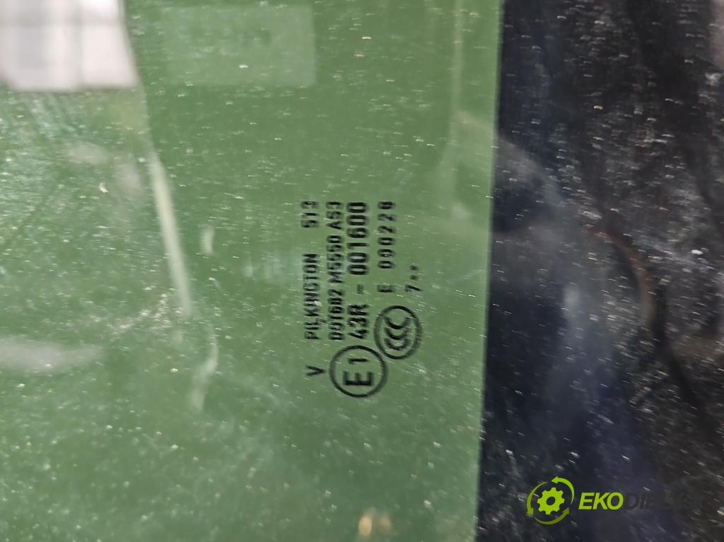 Audi Q7 2005-2015 4.2 TDI 326KM automatic 240 kW 4134 cm3 5- Střešní okno:  (Sklo karosérie)