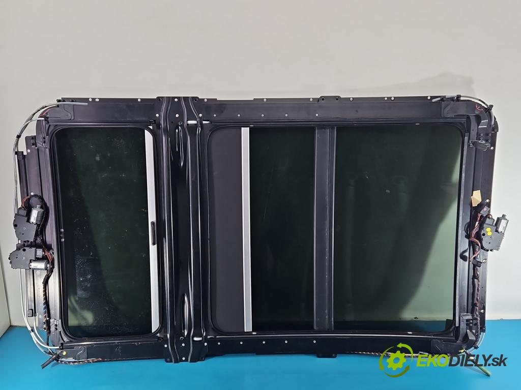 Audi Q7 2005-2015 4.2 TDI 326KM automatic 240 kW 4134 cm3 5- Střešní okno:  (Sklo karosérie)