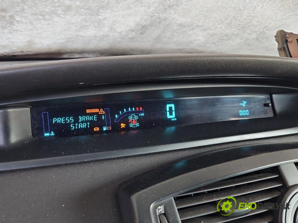 Renault Scenic II 2003-2009 1.5 dci 101 hp manual 74 kW 1461 cm3 5- Přístrojová deska 8200365607D (Přístrojová deska)