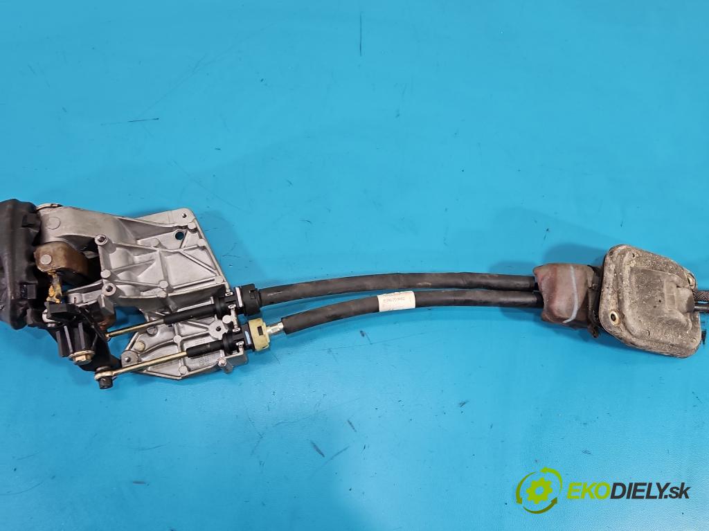 Citroen Xsara Picasso 1.6 8V 95 HP manual 70 kW 1587 cm3 5- Páka: Změny: stupeň,rýchlosť  (Rýchlostná páka (kulisa))