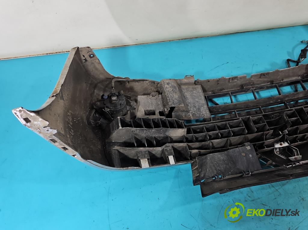 Renault Thalia I 1998-2009 1.2 16V 75 HP manual 55 kW 1149 cm3 4- nárazník predné 8200445993 (Kľučka dverí ostatné)