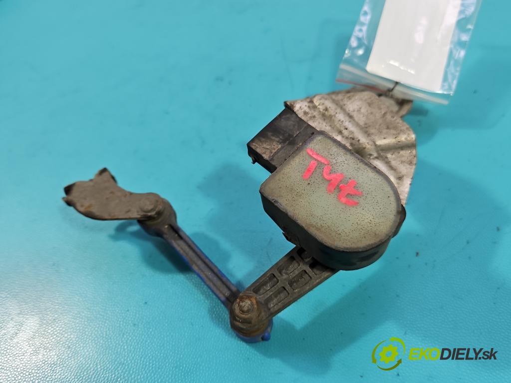 Seat Exeo 2.0 tdi 143 HP manual 105 kW 1968 cm3 5- snímač nastavenia xenon 8E0907503 (Snímač)