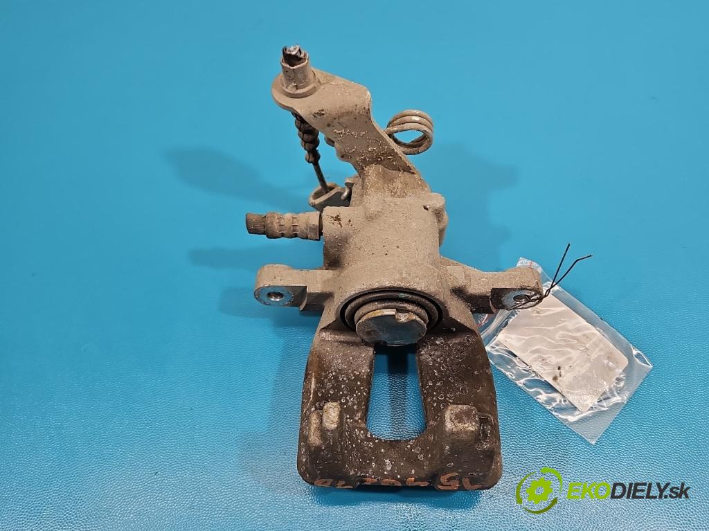 Fiat Punto Grande 1.4 T 120 HP manual 88 kW 1368 cm3 5- brzdič zadné pravý  (Kľučka dverí ostatné)