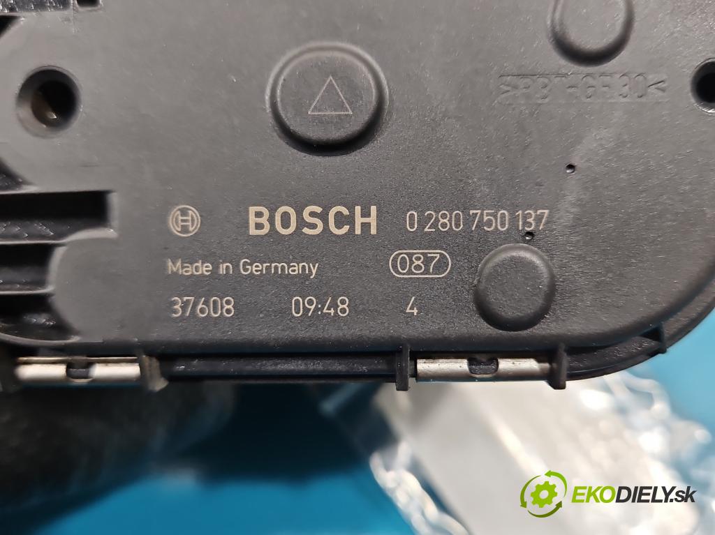 Fiat Punto Grande 1.4 T 120 HP manual 88 kW 1368 cm3 5- klapka 0280750137 (Škrtiaca klapka)