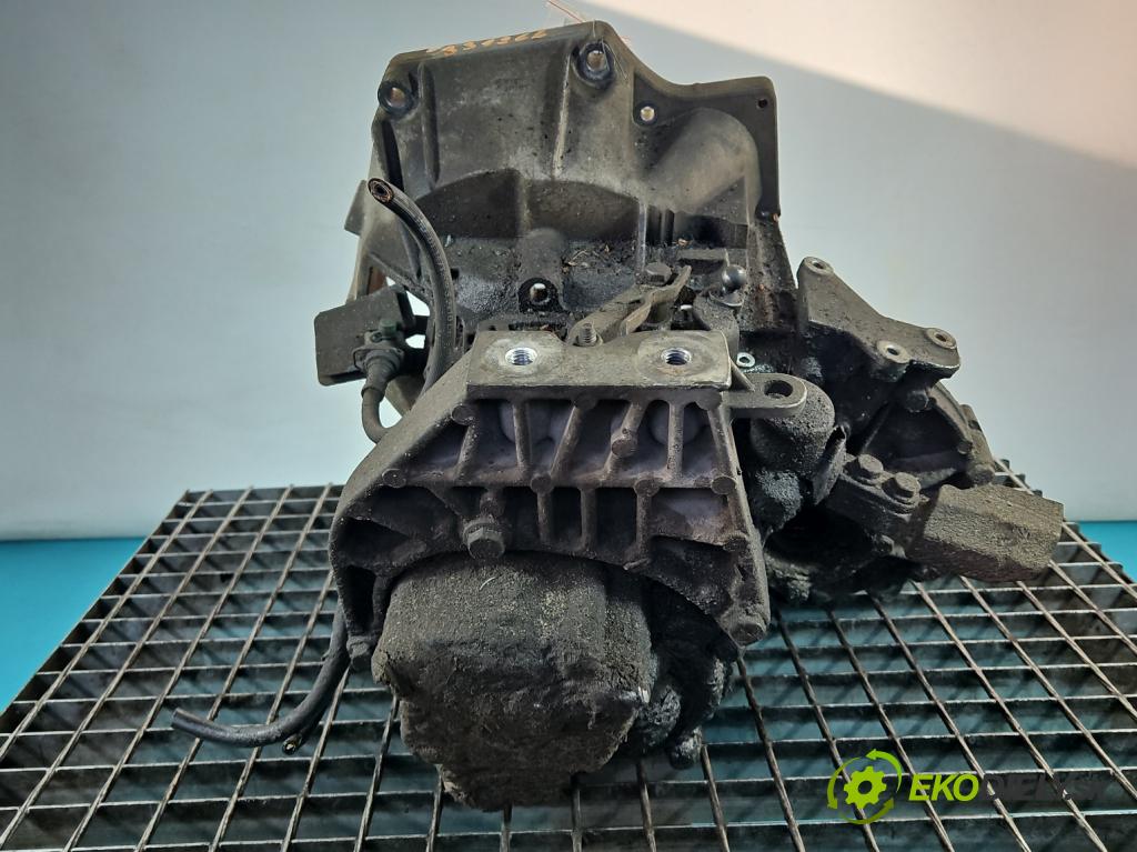 Fiat Punto Grande 1.4 T 120 HP manual 88 kW 1368 cm3 5- prevodovka stupeň,rýchlosť manual