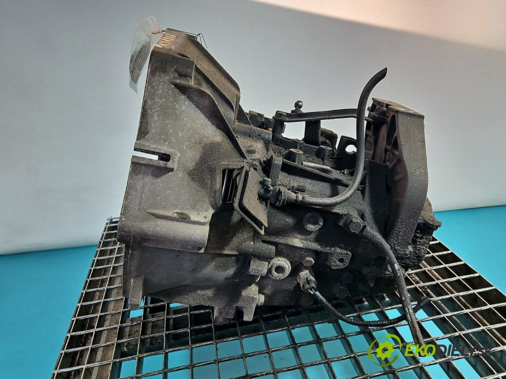 Fiat Punto Grande 1.4 T 120 HP manual 88 kW 1368 cm3 5- prevodovka stupeň,rýchlosť manual