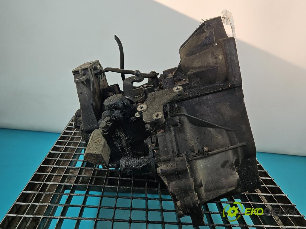 Fiat Punto Grande 1.4 T 120 HP manual 88 kW 1368 cm3 5- prevodovka stupeň,rýchlosť manual